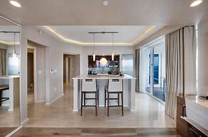 Beachfront Condo With Spacious Balcony