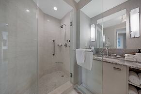 Beachfront Condo With Spacious Balcony