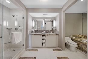 Beachfront Condo With Spacious Balcony