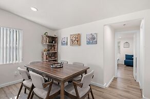 Charming Escape With Stylish Decor Outdoor Space