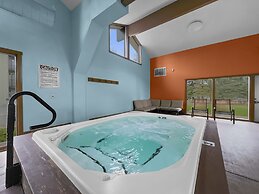 A106 Lake Cliffe 2 Bedroom Condo