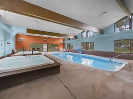 A106 Lake Cliffe 2 Bedroom Condo