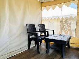 Hollywood Camps and Restaurant Bir