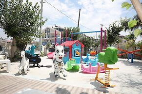 Mavi Restaurant & Apartments 2