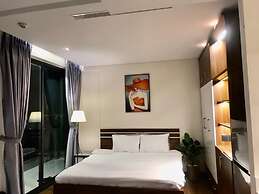 Kira Kira 's Apartment