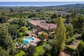 Linera 10 Emma Villas