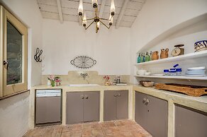 Linera 10 Emma Villas