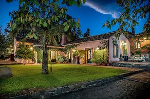 Linera 10 Emma Villas