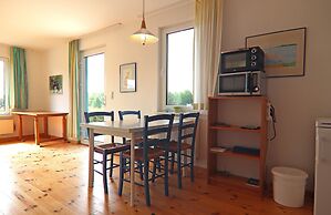 Ferienhaus mit Grosser Terrasse am Garder See