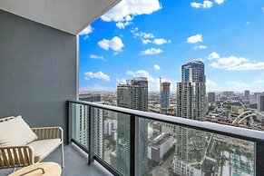 Stunning Miami Views Luxury Condo