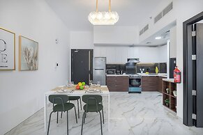 Elegance Olivz Residence by Danube