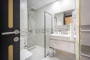 Elegance Olivz Residence by Danube