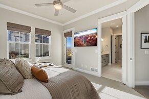 Colorado Modern Retreat w/ King Beds, Pickleball