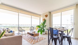 Dominique Cartagena by HostPro