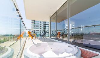 Dominique Cartagena by HostPro