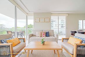 Dominique Cartagena by HostPro