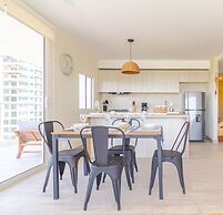 Dominique Cartagena by HostPro