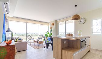 Dominique Cartagena by HostPro