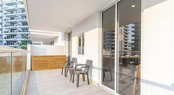 Dominique Cartagena by HostPro