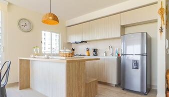 Dominique Cartagena by HostPro