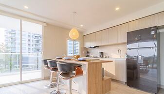 Dominique Cartagena by HostPro