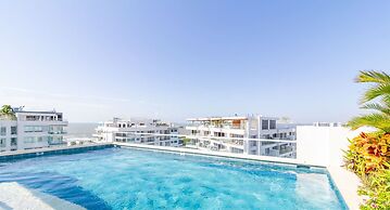 Dominique Cartagena by HostPro