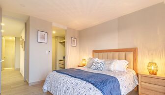 Dominique Cartagena by HostPro