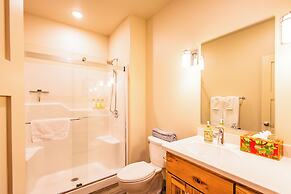 Lakeshore Suites