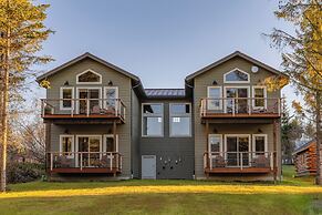 Lakeshore Suites