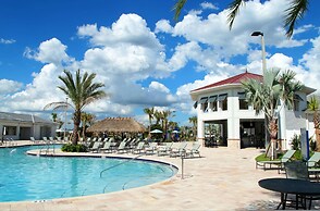 Gorgeous 4 BR With Pool and Lake View