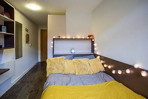 Student Only Corner House