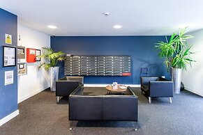 Student Only Corner House