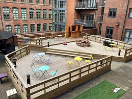 Student Only Corner House