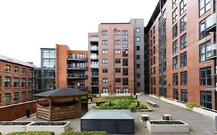 Student Only Corner House