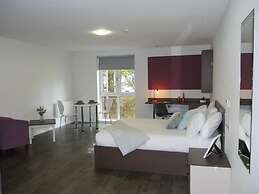 Student Only Corner House