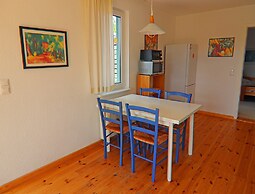 Ferienhaus mit Grosser Terrasse am Garder See