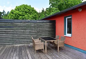 Ferienhaus mit Grosser Terrasse am Garder See