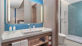 Holiday Inn Express Wuhan East Lake by IHG