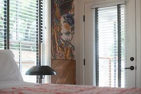 Talbot Commons Hotel