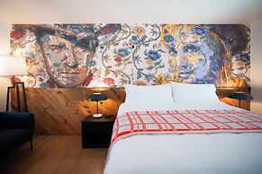 Talbot Commons Hotel