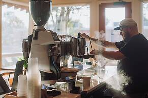 Talbot Commons Hotel