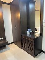 Miracle Moon Resident