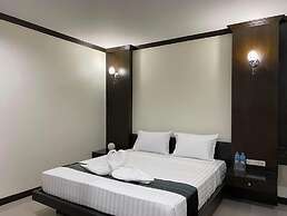 Miracle Moon Resident