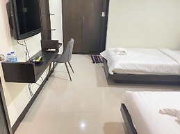 Miracle Moon Resident