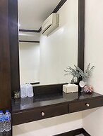 Miracle Moon Resident