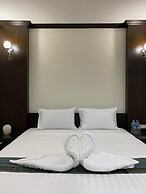 Miracle Moon Resident