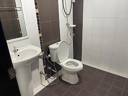 Miracle Moon Resident