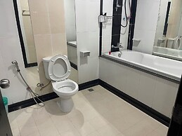 Miracle Moon Resident