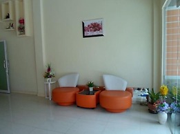 Miracle Moon Resident