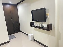 Miracle Moon Resident